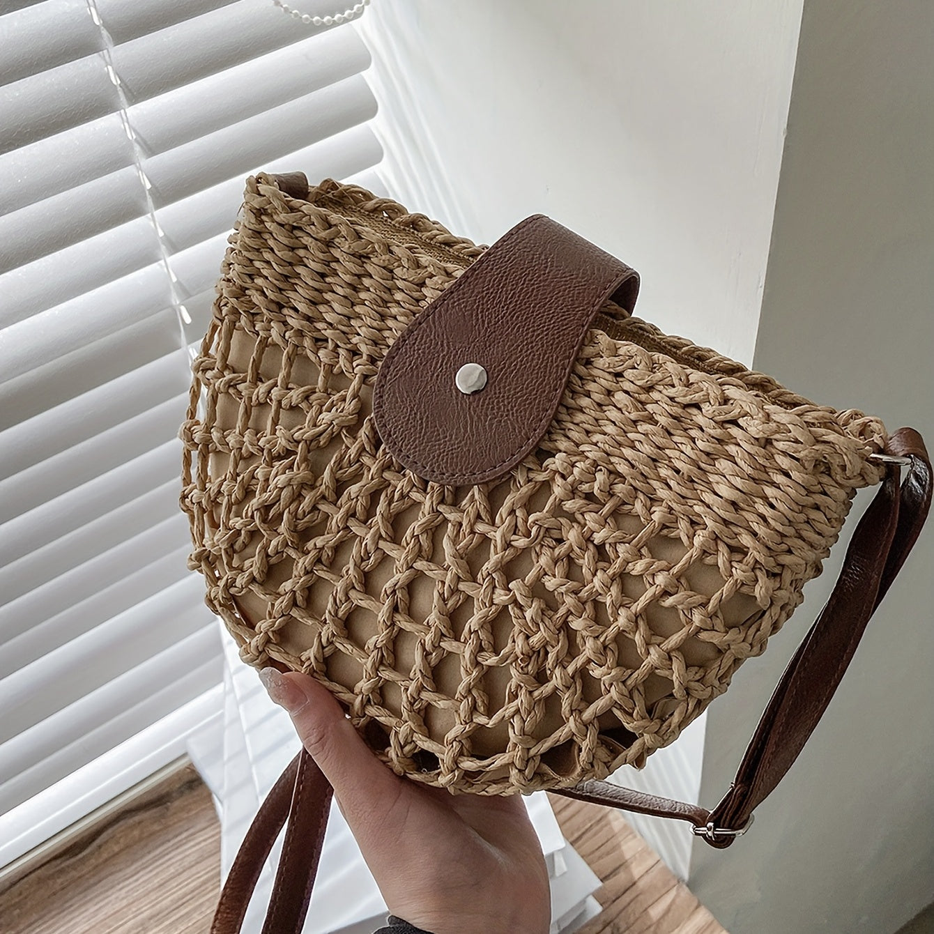 [Minimalist Crossbody Bag Women's] Women's Minimalist Crossbody Bag, Trendy Straw Shoulder Bag, All-Match Bag For Beach